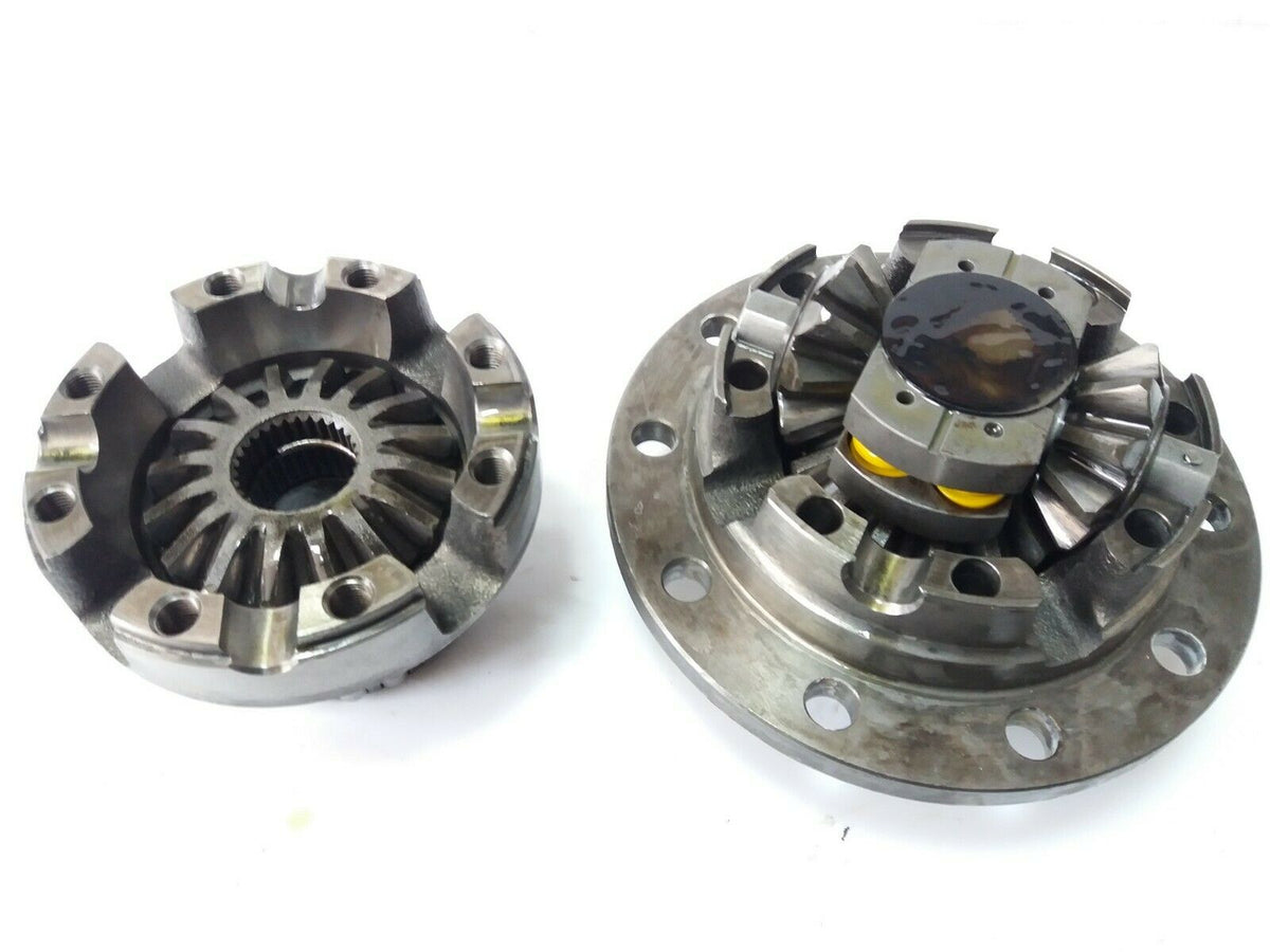 R200 limited slip differential internal setup with RacingDiffs springs and clutch plates improving traction and torque distribution